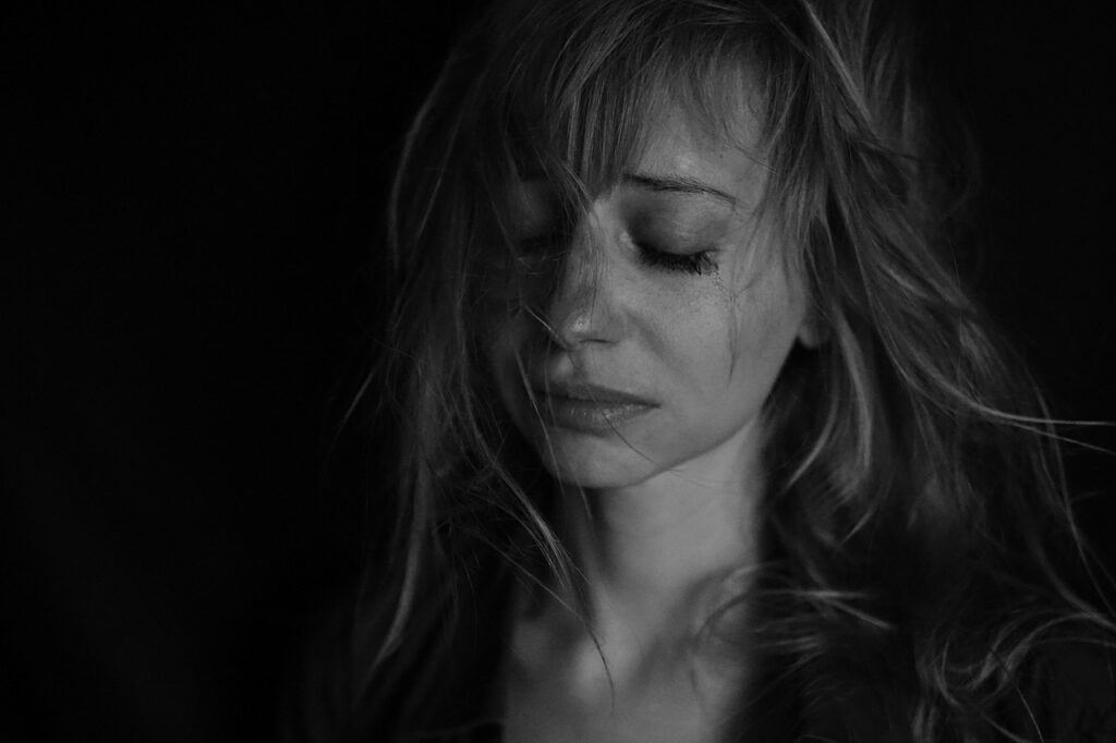 the symptoms of depression - symptoms - depression - thoughts - behaviour - body - emotions - biopsychosocial model - free initial session